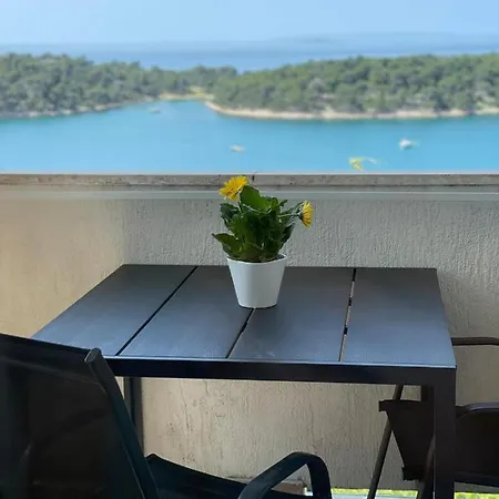 Maris Ii Apartment *