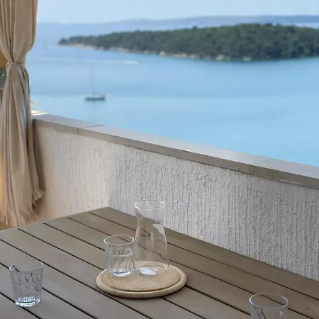 Maris Ii Apartment Palit