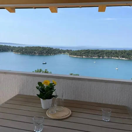 Apartament Maris Ii *