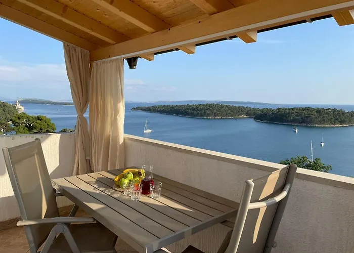 Lägenhet Maris Ii Palit