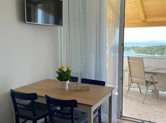 Lägenhet Maris Ii Palit