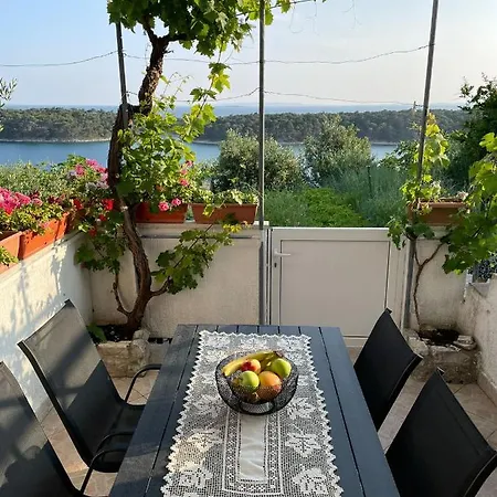 Maris Ii Apartment